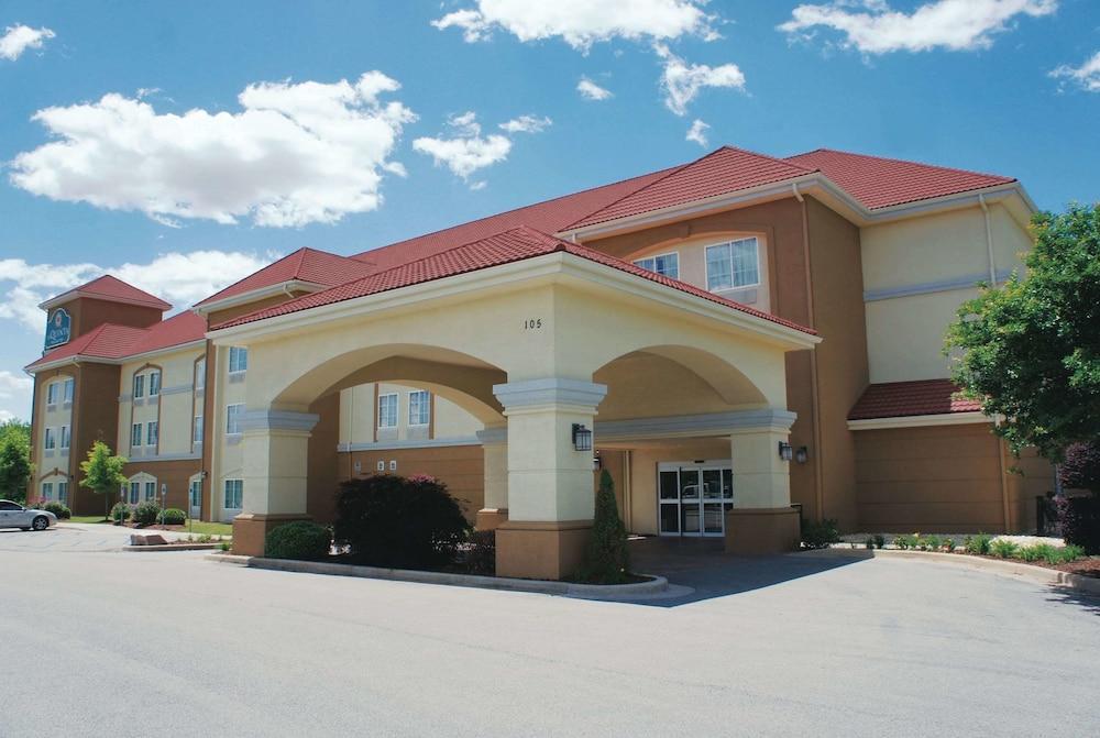 La Quinta By Wyndham Huntsville Airport Μάντισον Εξωτερικό φωτογραφία